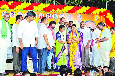 ఏఎంసీ చైర్‌పర్సన్‌ ప్రమాణస్వీకారోత్సవం 