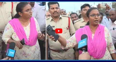 Excise CI Fires On Womens In Guntur2