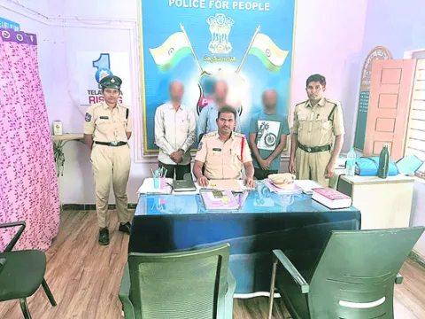 దాడికి పాల్పడ్డ ముగ్గురి అరెస్ట్‌