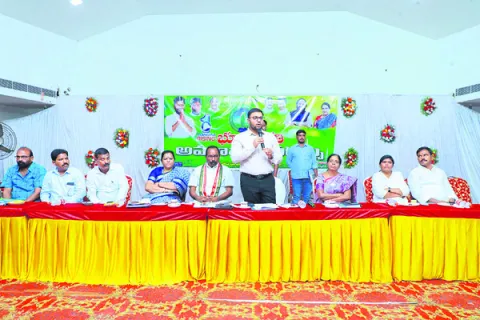 భూ భారతితో భూ సమస్యల పరిష్కారం