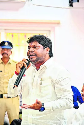 దద్దరిల్లిన ఐటీడీఏ