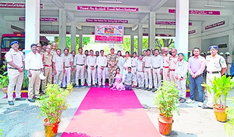 అగ్నిమాపక సేవా వారోత్సవాలు