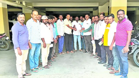 ఫీల్డ్‌ అసిస్టెంట్లకు ఉద్యోగ భద్రత కల్పించాలి