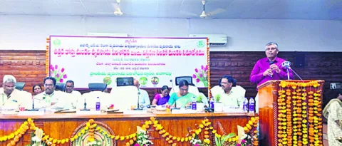 యాంత్రీకరణతో కూలీల కొరతకు చెక్‌ 
