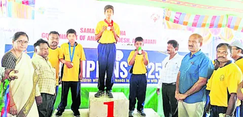 యశ్వంత్‌కి బంగారు పతకం