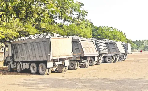 Tippers supplying limestone to ultra-tech industry seized
