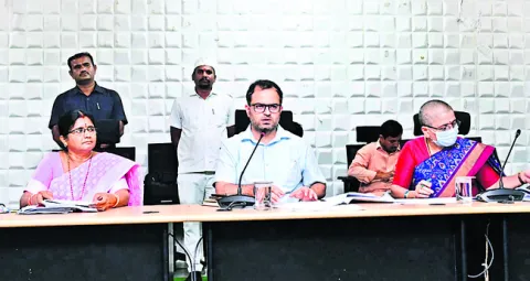 దరఖాస్తుల విచారణ వేగవంతం చేయాలి 