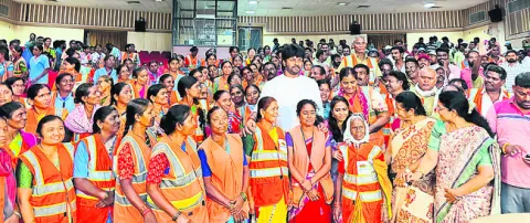 పారిశుధ్య కార్మికులకు అండగా ఉంటా 