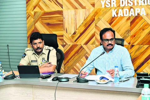 సామాజిక రుగ్మతలను నిర్మూలిద్దాం 