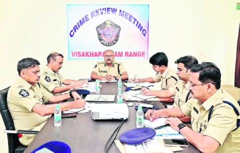 గంజాయి నిందితుల ఆస్తులు జప్తు చేయాలి