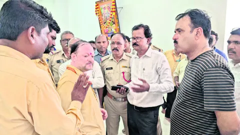 కల్యాణ కట్ట పంచాయితీ