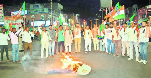 ఉగ్రదాడిని ప్రతిఒక్కరూ ఖండించాలి
