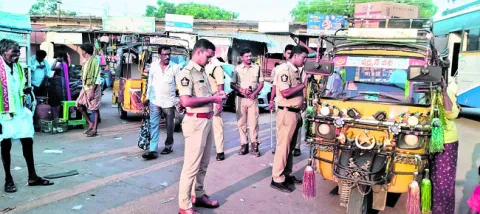 జిల్లా అంతటా విజిబుల్‌ పోలీసింగ్‌ 