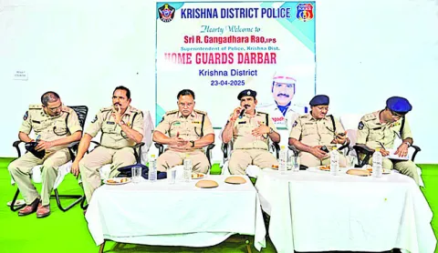 హోంగార్డ్‌ల సంక్షేమానికి నిరంతరం కృషి 