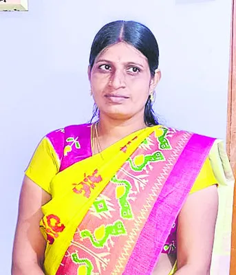 విద్యుదాఘాతంతో వివాహిత మృతి
