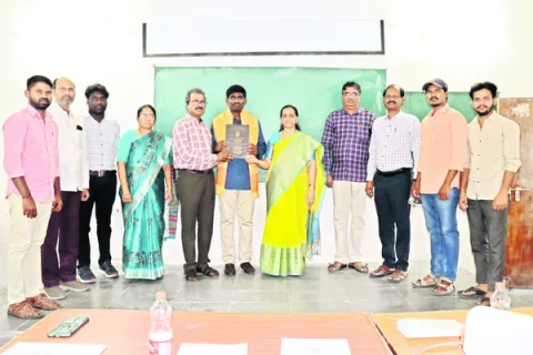 రావుల మధుకు డాక్టరేట్‌ 