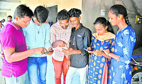 పది ఫ