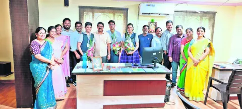 పదో తరగతి ఫలితాల్లో శ్రీ విశ్వ విద్యార్థుల ప్రతిభ 