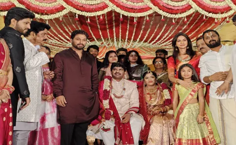 Tollywood Hero Allu Arjun attended Cousin Marriage pics Goes Viral