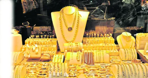 పెళ్లింట పసిడి గుబులు 