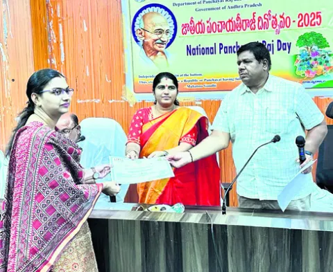 సచివాలయ వ్యవస్థతో గ్రామ స్వరాజ్యం 