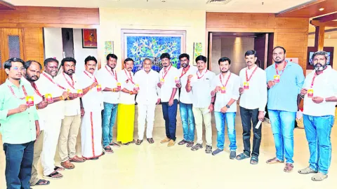 గుర్తింపు కార్డు ఉన్నవారికే అనుమతి