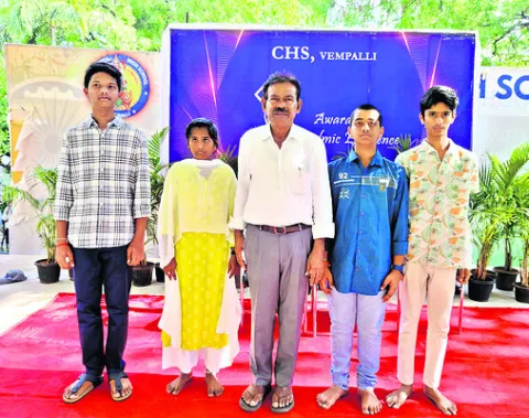 అంధుల ప్రభుత్వ పాఠశాలలో  వందశాతం ఉత్తీర్ణత   