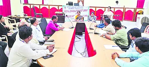 చెక్‌బౌన్స్‌ కేసులపై లోక్‌ అదాలత్‌