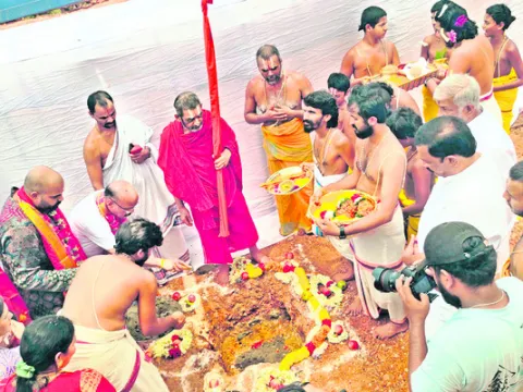ఐకానికా సిటీ ప్రాజెక్టుకు భూమి పూజ  