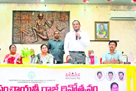 గ్రామాల అభివృద్ధికి పంచాయతీలే మూలస్తంభాలు 