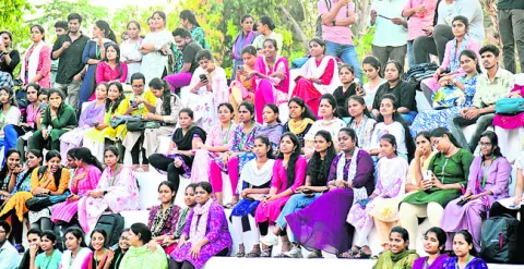 ఏయూలో