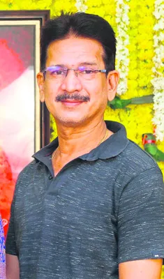 స్నేహశీలి.. చంద్రమౌళి 