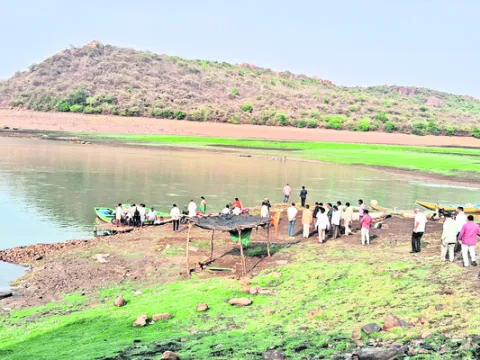 ఇరు రాష్ట్రాల జాలర్ల మధ్య సరిహద్దు వివాదం.. 