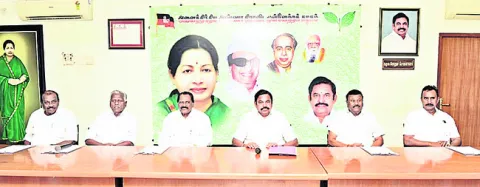 శ్రమిస్తే అధికారం తథ్యం 