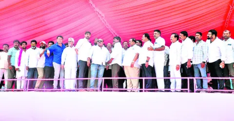 దేశం.. ఎల్కతుర్తి వైపు చూస్తోంది