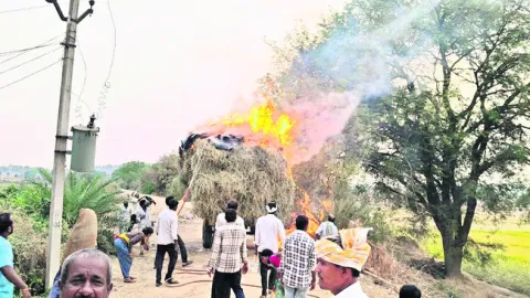కాటేపల్లిలో అగ్ని ప్రమాదం
