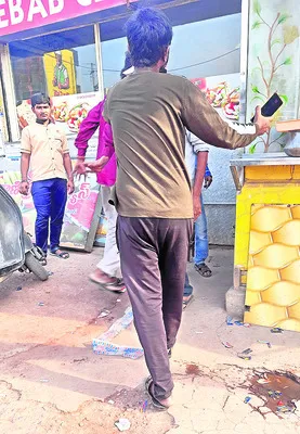 ‘మాదీ సైట్‌ బ్యాచే..   అన్నకు ఫోన్‌ చేయాలా?’
