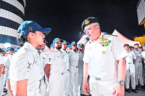 డ్రోన్లను తిప్పికొట్టేందుకు  వ్యూహాత్మక అడుగులు 
