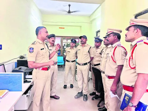 పెట్రోలింగ్‌, గస్తీ పెంచాలి