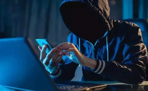 Police arrested 7 members of cyber gang Stealing Rs 2 46 Crores