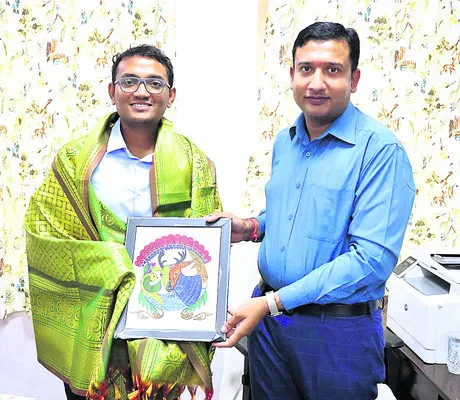 సాయిచైతన్యకు సన్మానం
