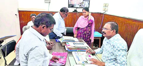 తల్లిదండ్రులను విస్మరిస్తే జైలుకే