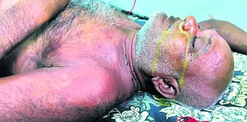 అనుమానాస్పద స్థితిలో ఆర్మీ ఉద్యోగి మృతి