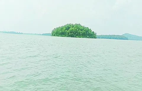 Kinnerasani is wonderful place to spend during summer vacations