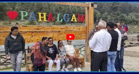 Tourists Visit Pahalgam With The Support Of The Indian Army 1