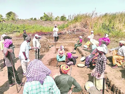 ● గతేడాది లక్ష్యంతో పోల్చితే ఈ సారి 28లక్షలు తగ్గింపు ●