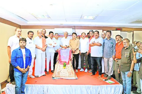 కలైపులి శేఖరన్‌ కథ చెబితే మర్చిపోలేం.. 