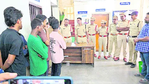 మైనర్‌ డ్రైవింగ్‌పై స్పెషల్‌ డ్రైవ్‌ 