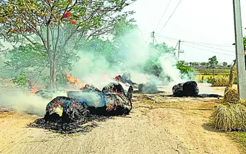 లారీ 