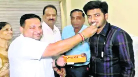 నీట్‌ సూపర్‌ స్పెషాలిటీ పరీక్షలో టాపర్‌ యష్‌ జైన్‌